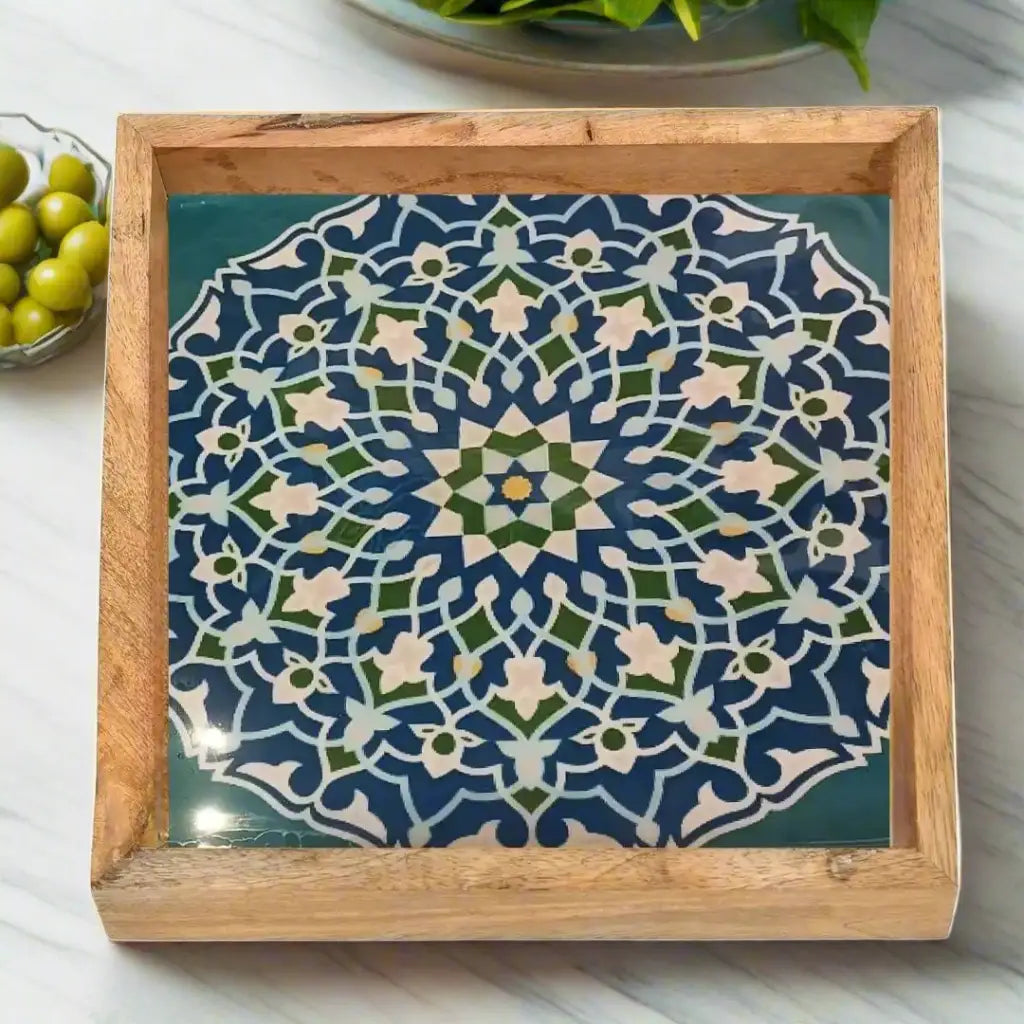 Immersive Blue Mandala Pattern Wooden Serveware