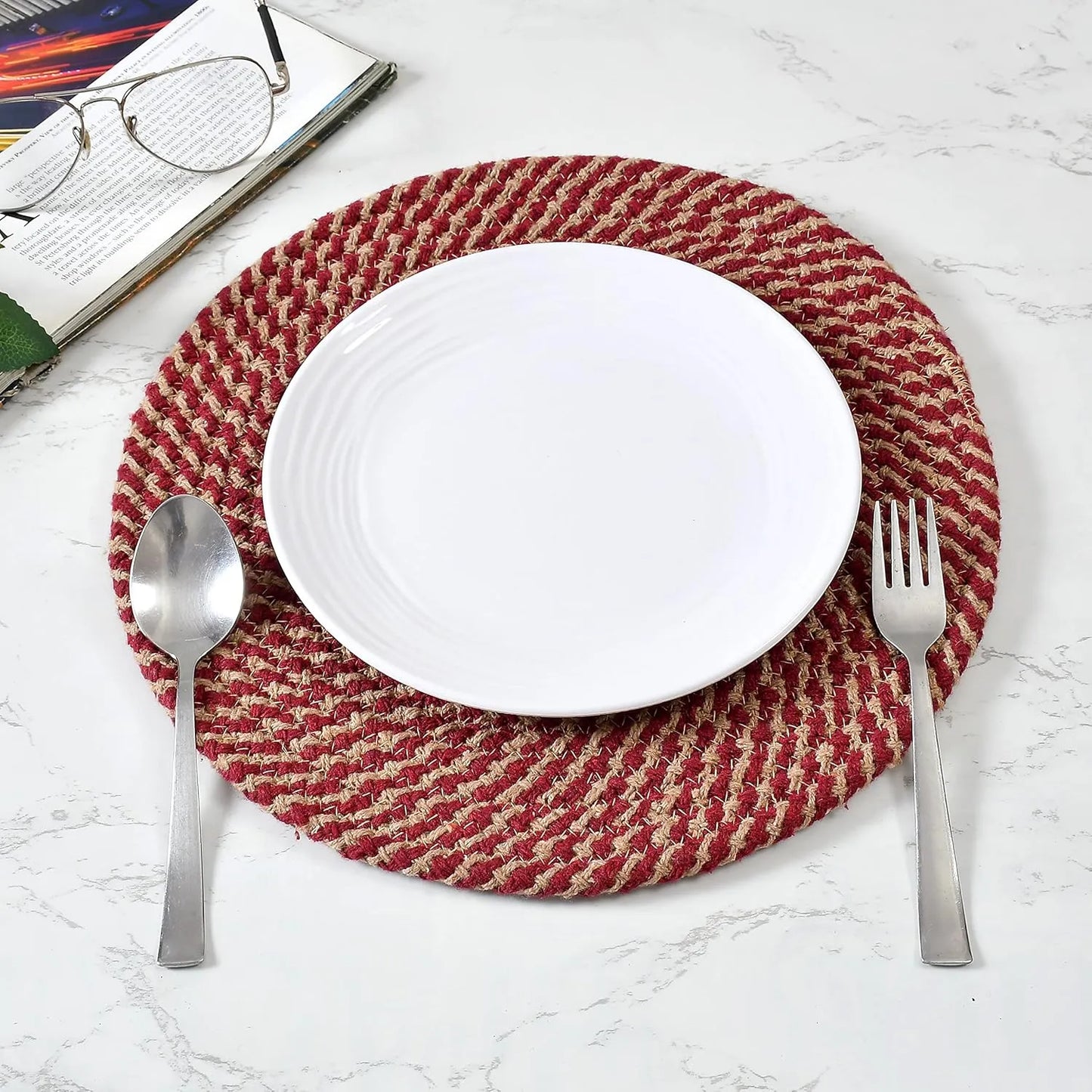 Red & Beige Criss Cross Placemats