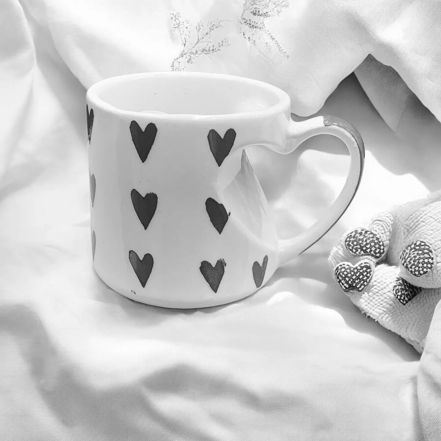 Lovely Hearts Ceramic Mug