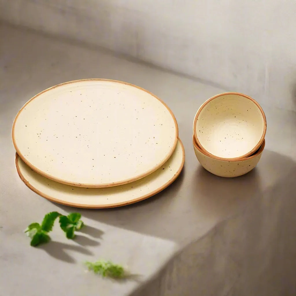 Off-White Handcrafted Ceramic Dinner Set - 2 Dinner Plates with 2 Bowls