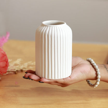 Snow White Ceramic Vase with Aroma Bunch