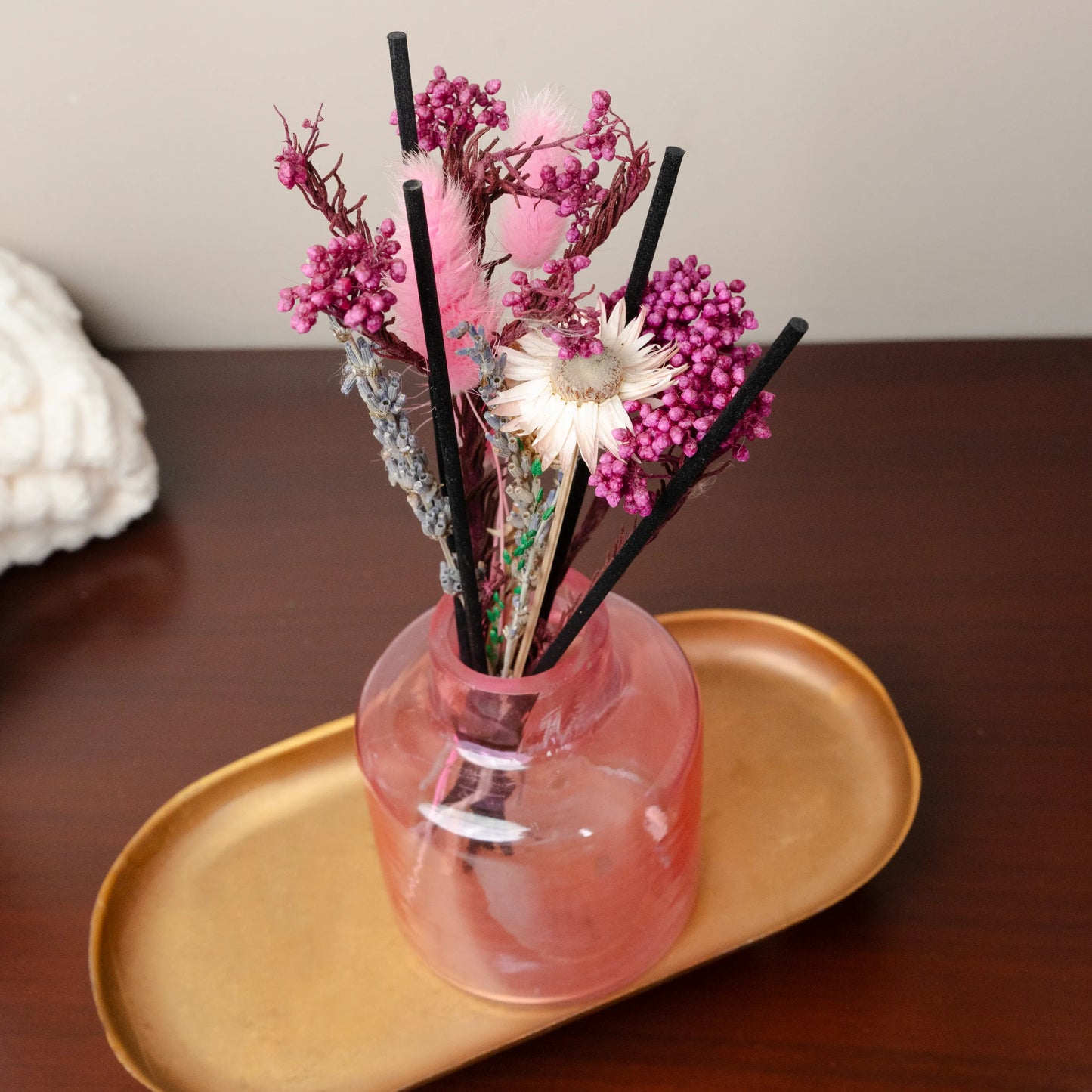 Floral Reed Aroma Diffuser Decor Set in Tray with Planter & Aroma Oil