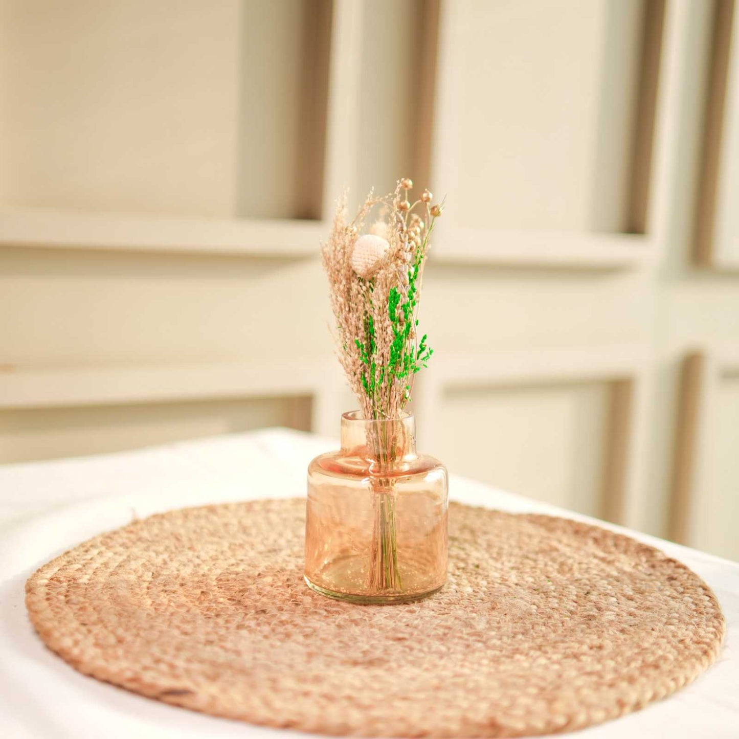 Woodland Vase with Dried Flower Bunch Decor
