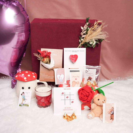 Perfect Valentine Gift Box Set of 8 Hamper