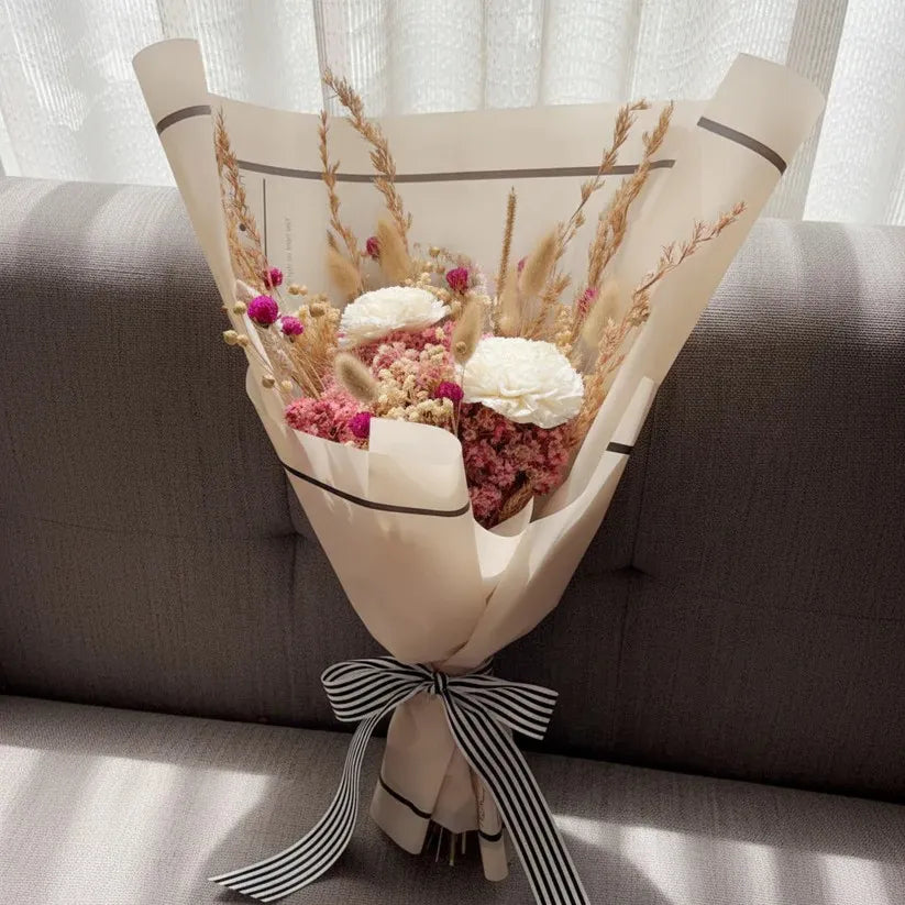 Marshmallow Assorted Dried Flower Gift Bunch