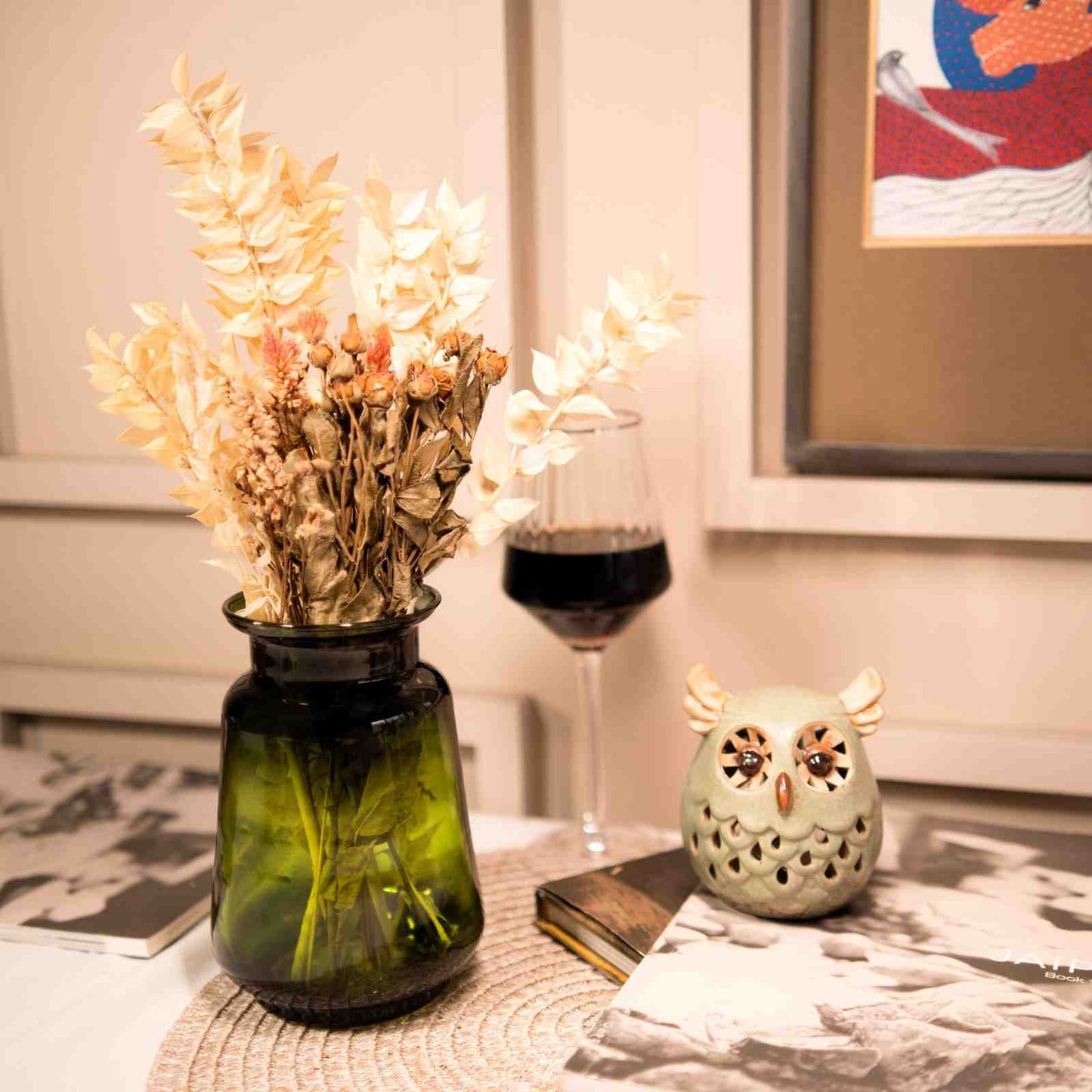 Emerald Elegance Glass Vase with Dried Flower