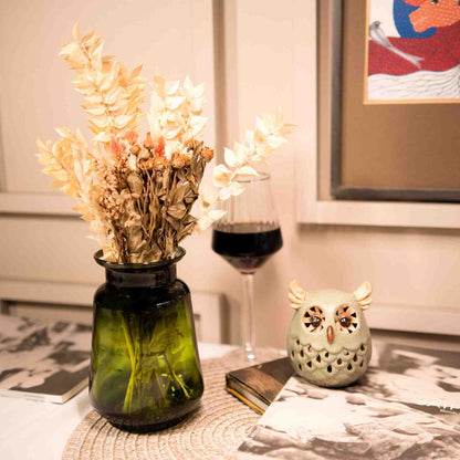 Emerald Elegance Glass Vase with Dried Flower