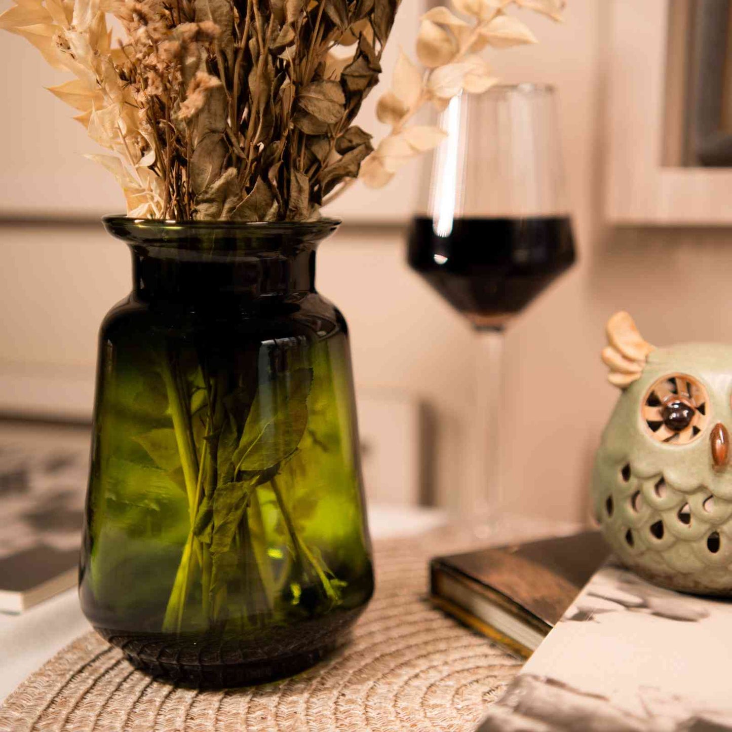 Emerald Elegance Glass Vase with Dried Flower