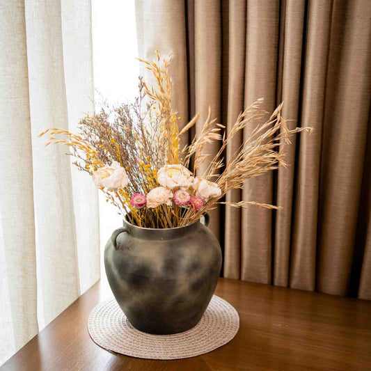 Antique Grace Vase with Dried Flower Black Decor