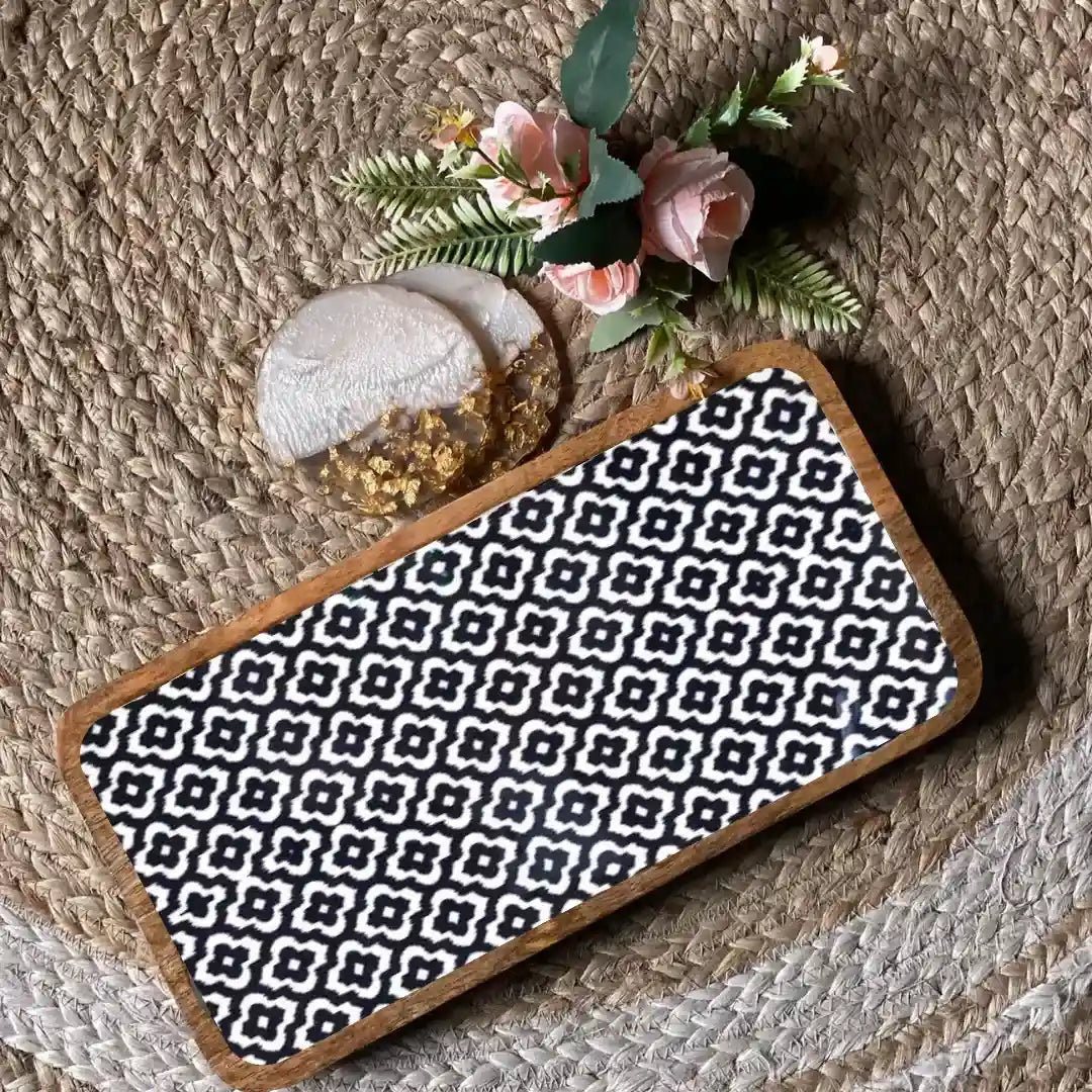 Immersive Midnight Clover Print Wooden Serveware