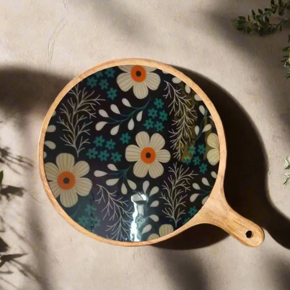 Elegant Midnight Daisy Floral Print Wooden Serveware