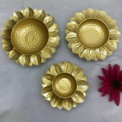 Floral Themed Golden Urli Accents - Multiple Sizes